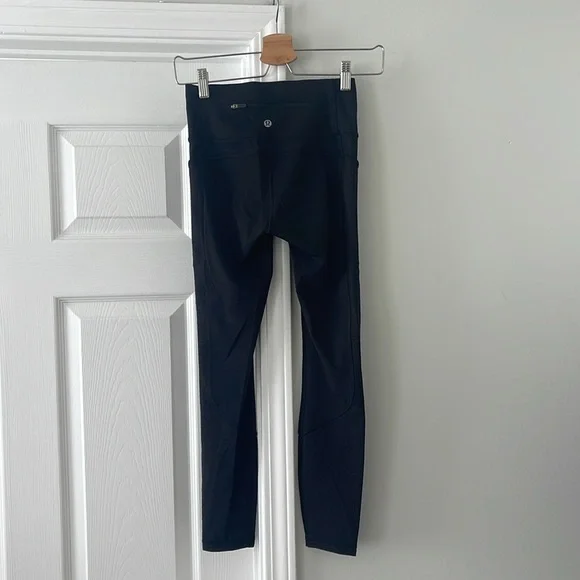 Lululemon Mind Over Miles High Rise Legging 25” - Picture 4 of 6